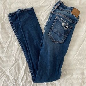 american eagle medium wash distressed skinny jeans, size 00